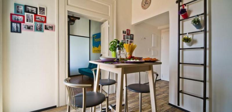 Bed And Travel Apartment La Minerva Suite Salerno Esterno foto